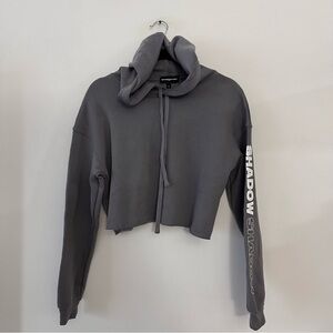 Shadow Hill cropped hoodie grey size small‎ logo on sleeves